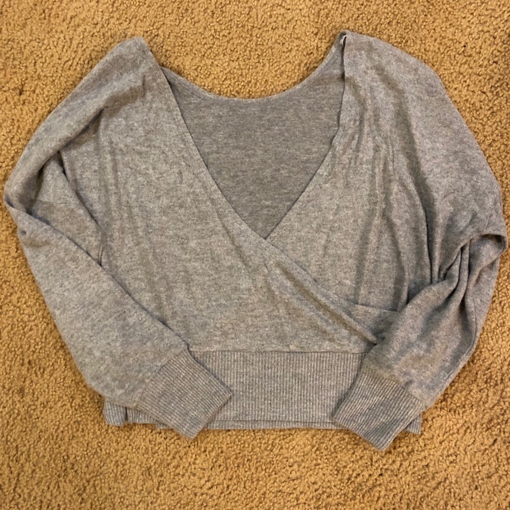 Aero v back sweater XL
